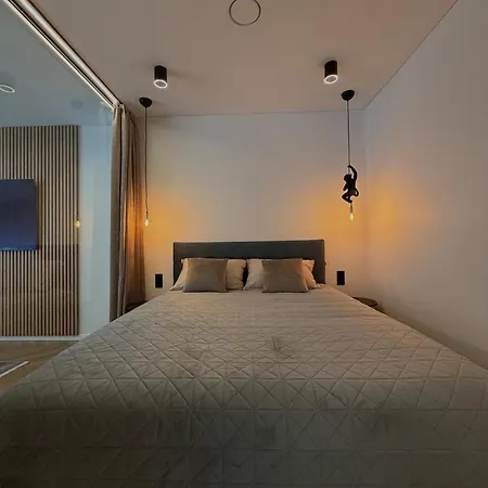 דירה Modern With Terrace פלאנגה