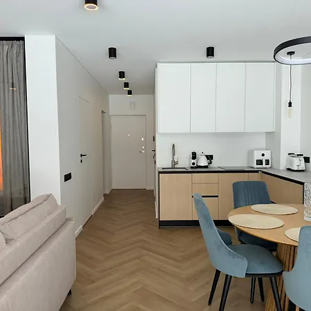 דירה Modern With Terrace פלאנגה