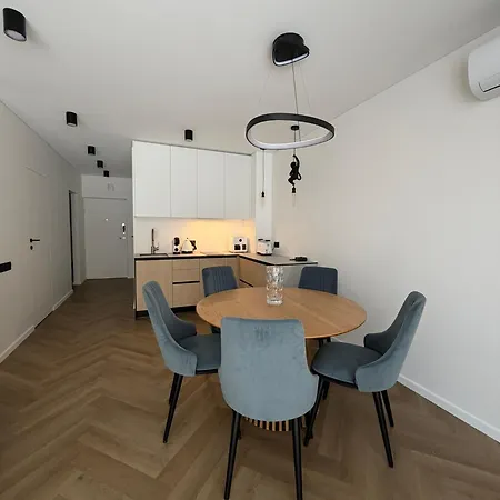 Modern With Terrace Lägenhet *