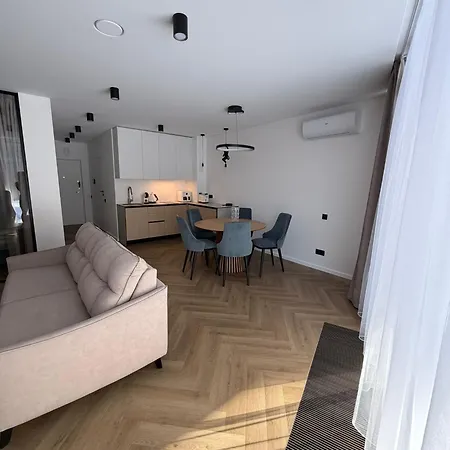 Modern With Terrace Lägenhet *