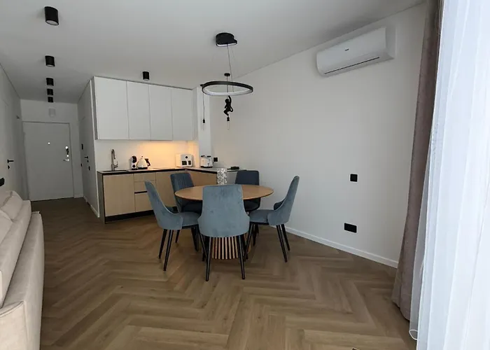 דירה Modern With Terrace פלאנגה