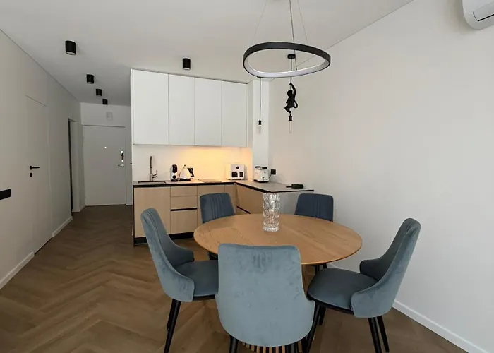 Modern With Terrace דירה *